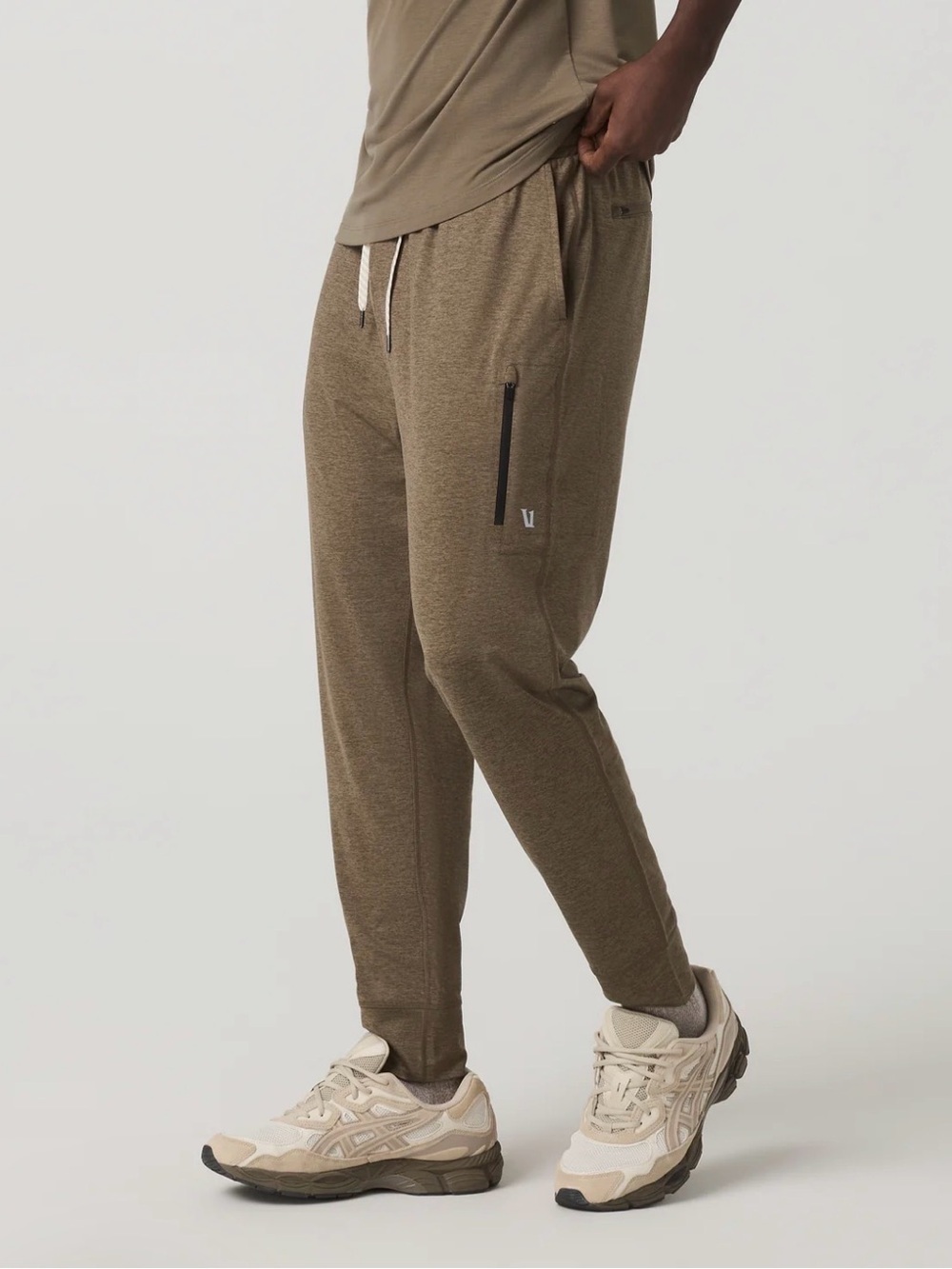 VUORI Men’s Sunday Performance Knit Joggers with Zip Pocket Size Small